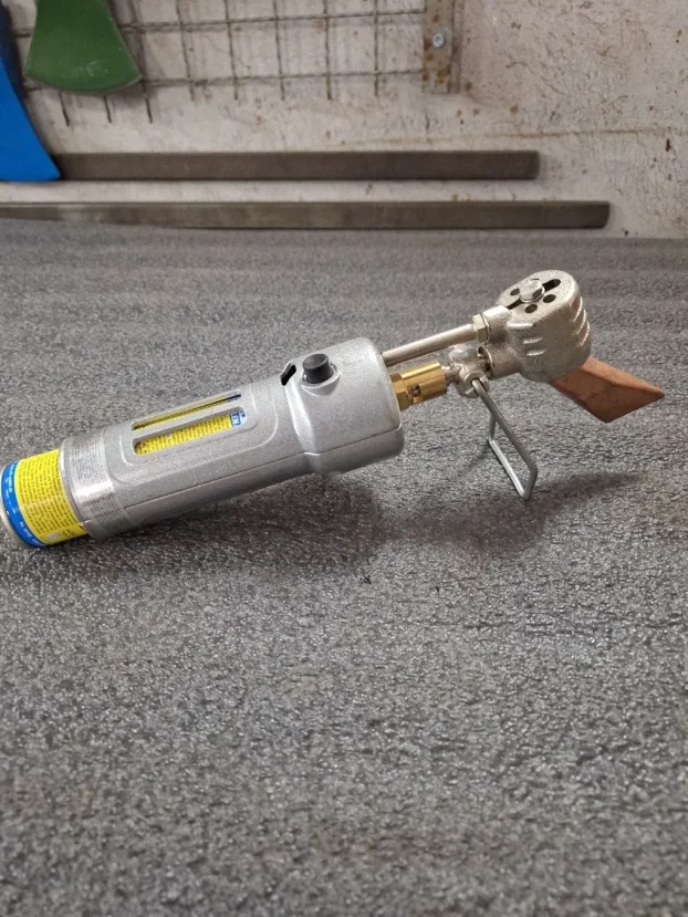 Plinska lemilica sa patronom Germany