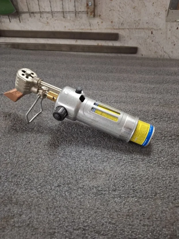 Plinska lemilica sa patronom Germany