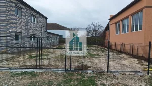 Plac 3.5 ari, pogodan za razne delatnosti, kod Elektronske