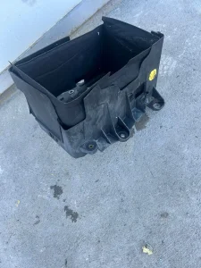 Kuciste akumulatora za Volkswagen polo 6R 2009-2014