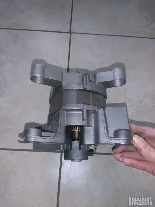 Motor za ves masinu Wirpol