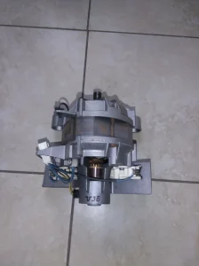 Motor za ves masinu Wirpol