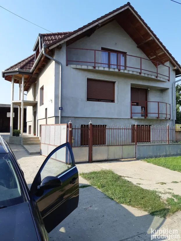 Budisava, 5+ petosobna, 300 m²