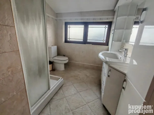 Budisava, 5+ petosobna, 300 m²