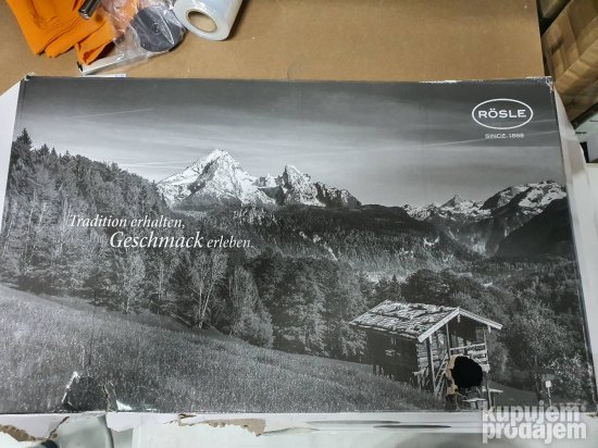 Tiganj 2 komada Rosle precnika 20 i 28cm.