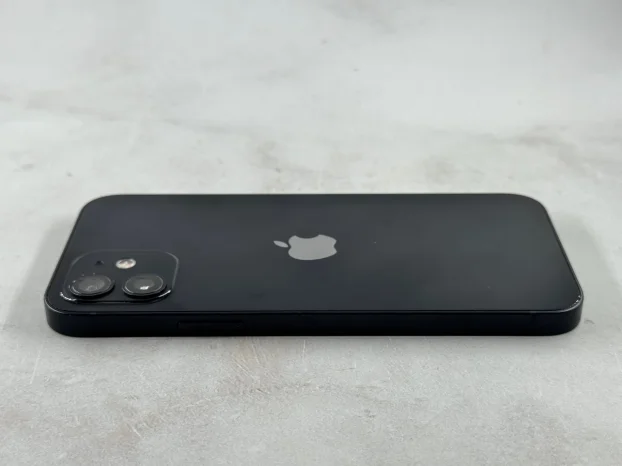 iPhone 12 64GB-12 Meseci Gar /Joker Mobil-56621 A