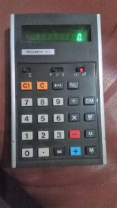 Triumph 81c stari kalkulator