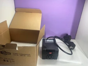 US-Tronic 100W Konvertor/Transformer 220V to 110V 110V t 220