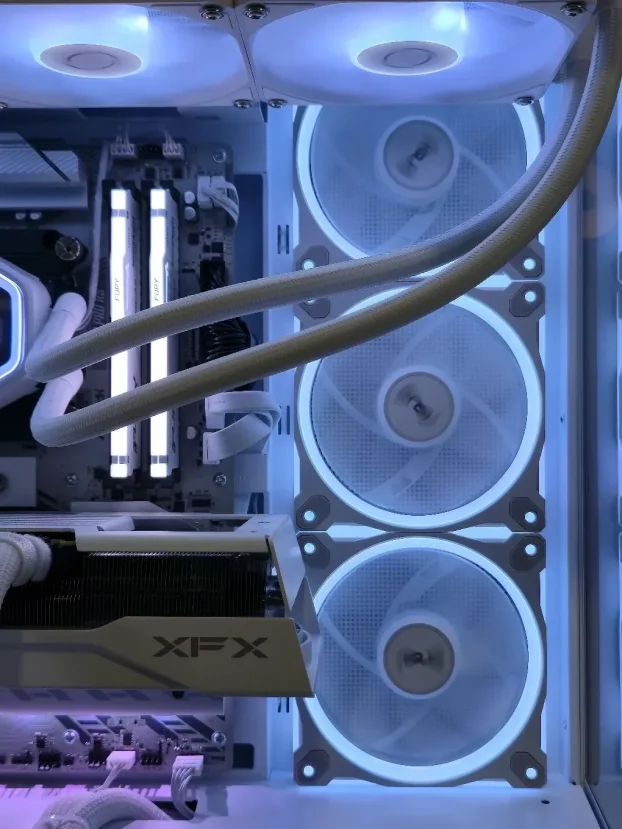 Ryzen 7 7800X3D RX 9070 X870 32GB 1TB - SM088PC