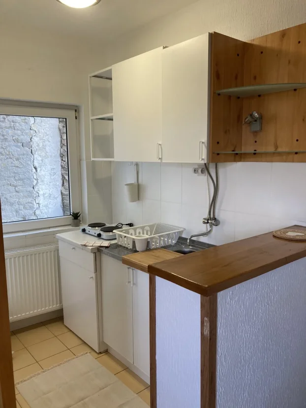 Sterijina, Podbara, 0.5 garsonjera, 28 m²