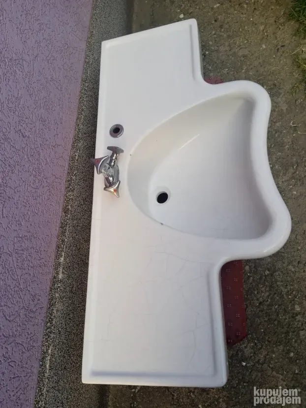 stari lavabo za retro frizerske salone