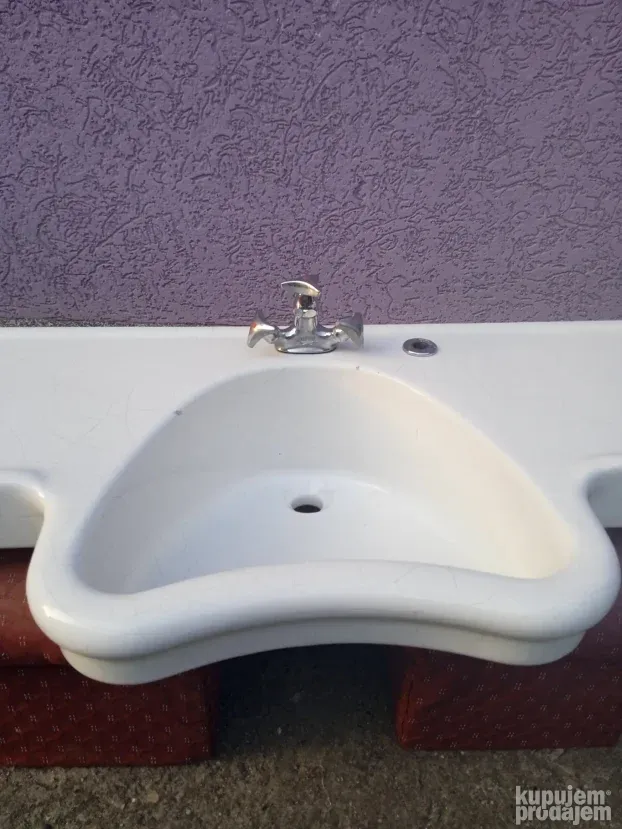 stari lavabo za retro frizerske salone