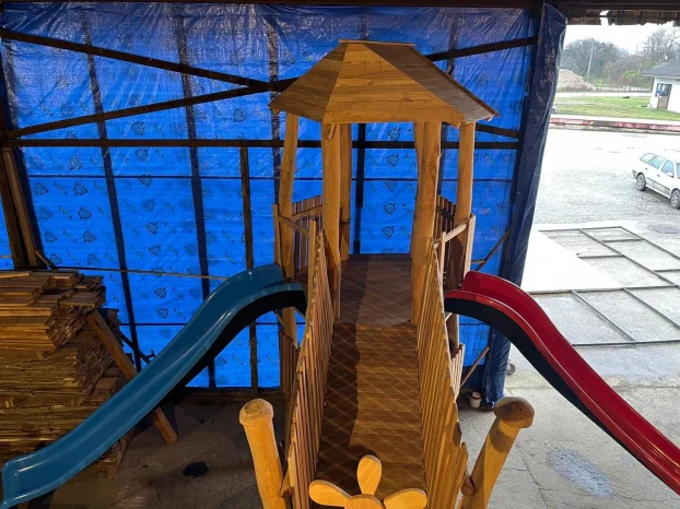 Igraliste za decu ekolosko od bagremovog drveta