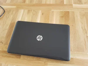 HP Pavilion 17