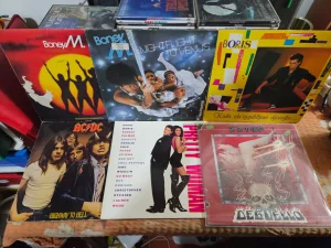 LP strane i domace ploče