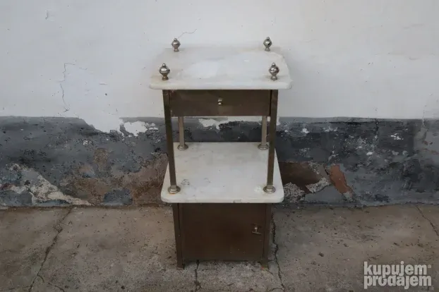 Antikvarni bolnički ormarić hromirani mesing IŽNM Subotica