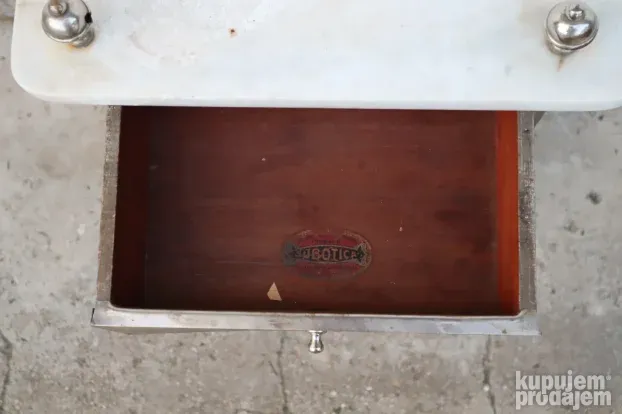 Antikvarni bolnički ormarić hromirani mesing IŽNM Subotica