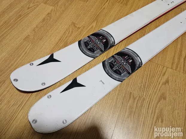 Freestyle Park Pipe skije Atomic Infamous 181 181cm Twin-Tip