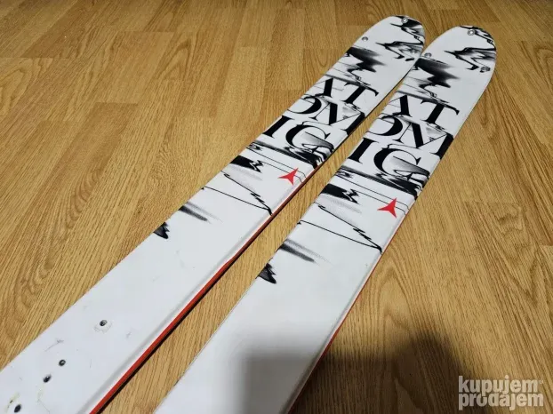 Freestyle Park Pipe skije Atomic Infamous 181 181cm Twin-Tip