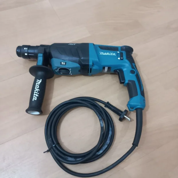Makita udarna bušilica HR2631FT