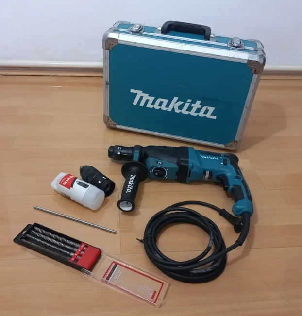 Makita udarna bušilica HR2631FT