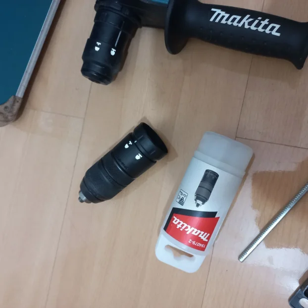Makita udarna bušilica HR2631FT