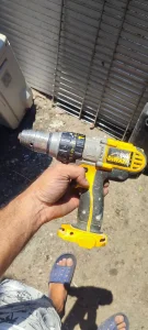 aku.busilica dewalt 14,4v.sa cekicem