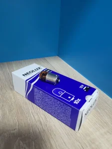 Halogena sijalica RY10W Bau15s Neolux
