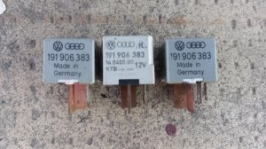 Relej pumpe VW Passat B2 B3 B4 Lupo Corrado Scirocco Sharan