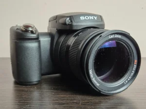 Sony DSC-R1