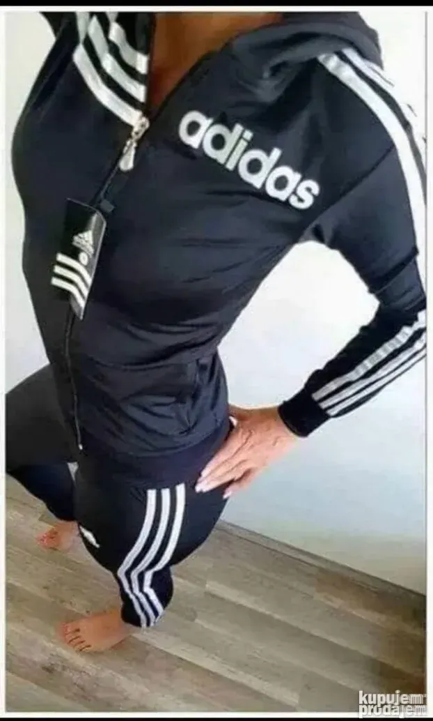 Komplet zenske trenerke