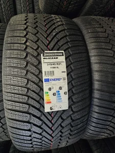 nove zimske gume 315/40 r 21 i 275/45 r21 bridgestone