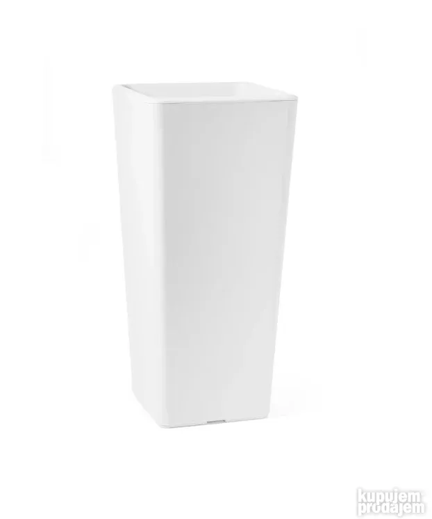 Plasticna saksija