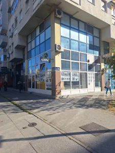 Idajem lokal na atraktivnoj lokaciji