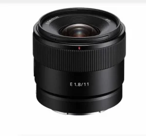 Sony E 11mm F1.8 objektiv praktično nov
