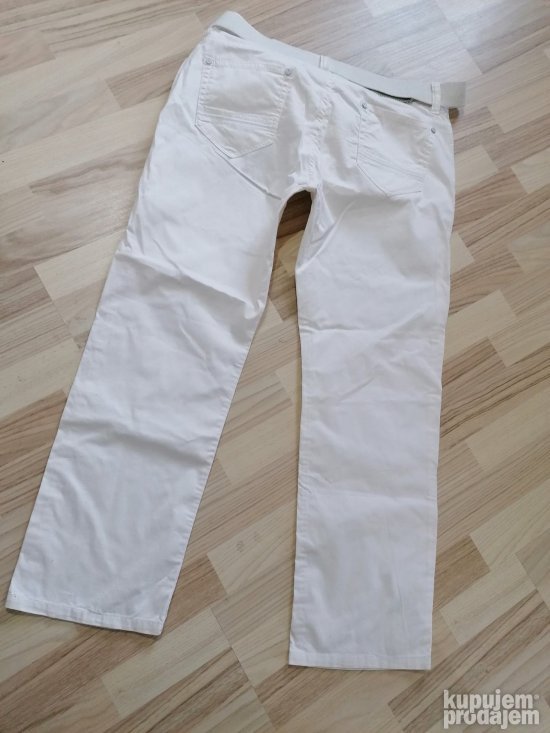 812-STJ SKORPION farmerice 40 Odlicne