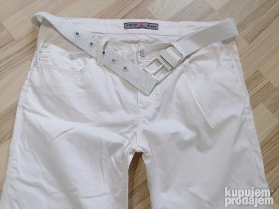 812-STJ SKORPION farmerice 40 Odlicne