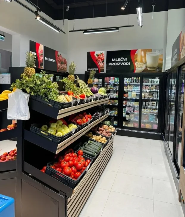 Police, gondole(ostrva) za voće i povrće, hleb i peciva