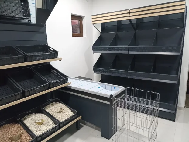 Police, gondole(ostrva) za voće i povrće, hleb i peciva