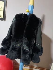 Jakna sa krznom vel 12