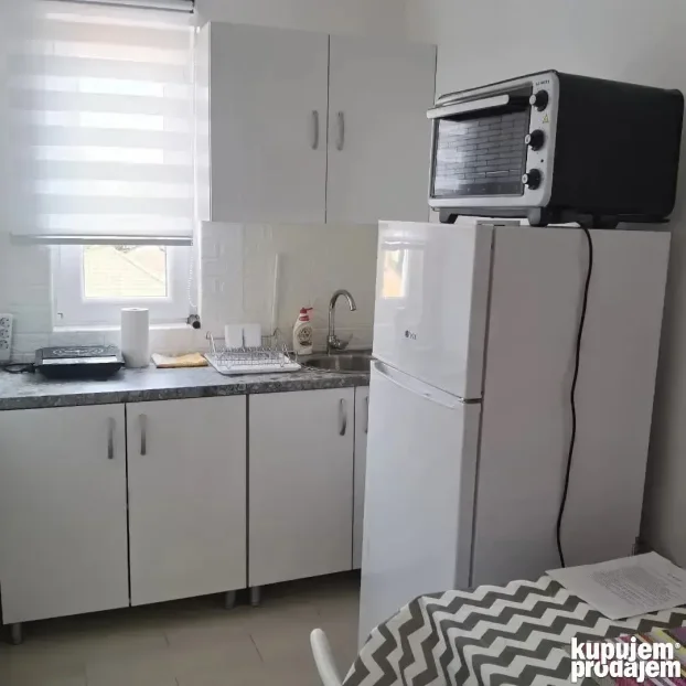 3 Apartmana na Srebrnom jezeru, zamena za stan u Ni, Bg, Ns