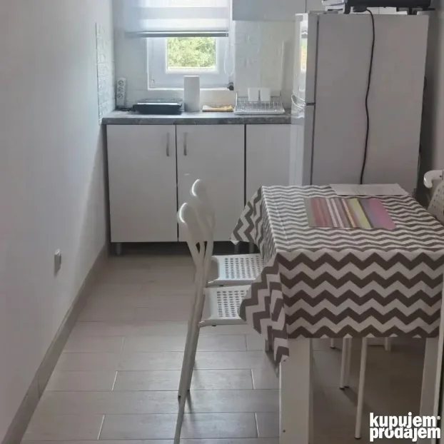 3 Apartmana na Srebrnom jezeru, zamena za stan u Ni, Bg, Ns