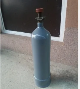 Na prodaju co2 boce za varenje od 5kg, i 2kg pune i at