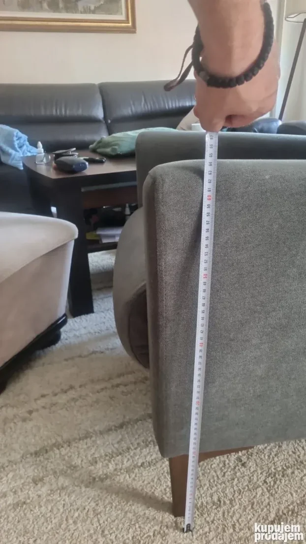 Fotelja Emmezeta kao nova