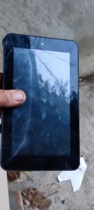 tablet hp hq-tre71004 za delove