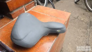 selle royal Hz vacuum light