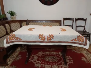 Stoljnjak kosovski mitiv ručni rad iz bakine škrinje 1960g