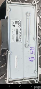 Audi a5 pojacalo muzika 8r0023223g