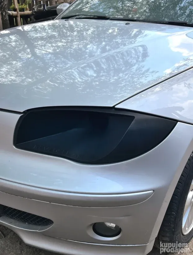 Usisnik vazduha (umesto fara) za BMW E81 / E82 / E87 / E88