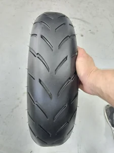 Moto guma dunlop 130/70/17 god 2017